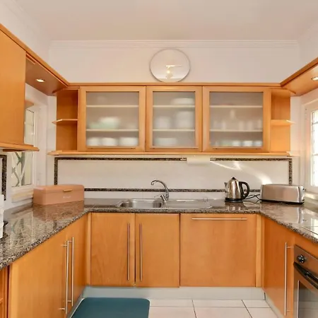 Cypress 3bed With Terrace And Pool Access By Cleverdetails Vilamoura