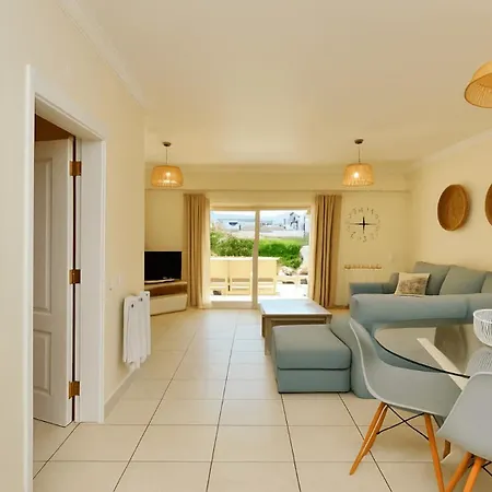 Cypress 3bed With Terrace And Pool Access By Cleverdetails * Vilamoura