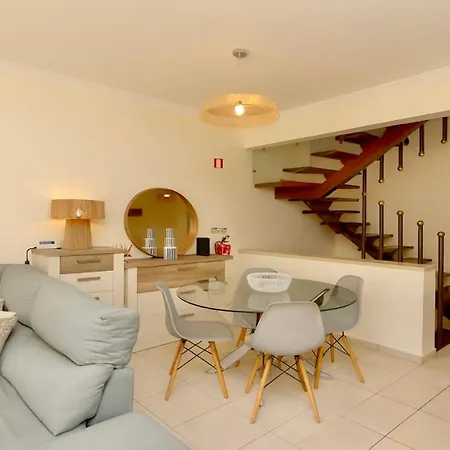 Cypress 3bed With Terrace And Pool Access By Cleverdetails Villa Vilamoura