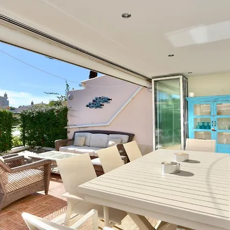 Cypress 3bed With Terrace And Pool Access By Cleverdetails Villa *