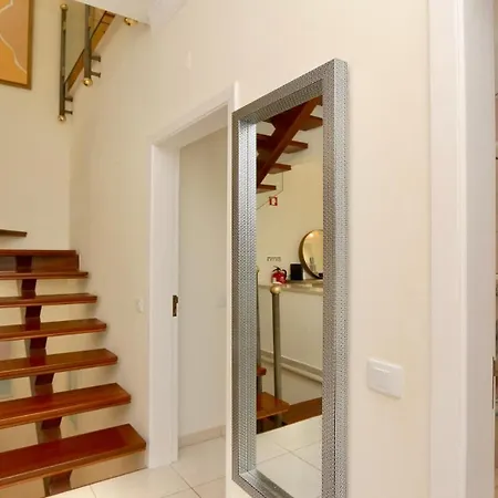 Villa Cypress 3bed With Terrace And Pool Access By Cleverdetails
