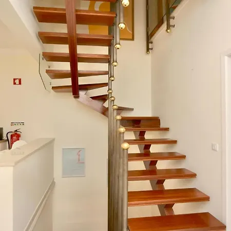 Cypress 3bed With Terrace And Pool Access By Cleverdetails Vilamoura