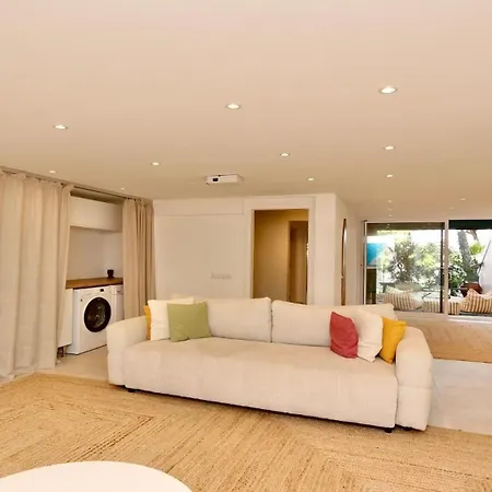 Villa Cypress 3bed With Terrace And Pool Access By Cleverdetails