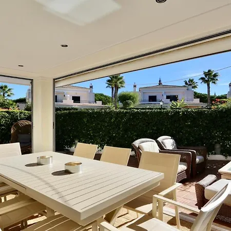 Cypress 3bed With Terrace And Pool Access By Cleverdetails