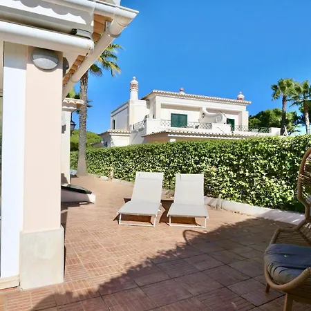 Cypress 3bed With Terrace And Pool Access By Cleverdetails * Vilamoura