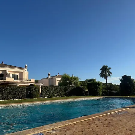 Cypress 3bed With Terrace And Pool Access By Cleverdetails Vilamoura