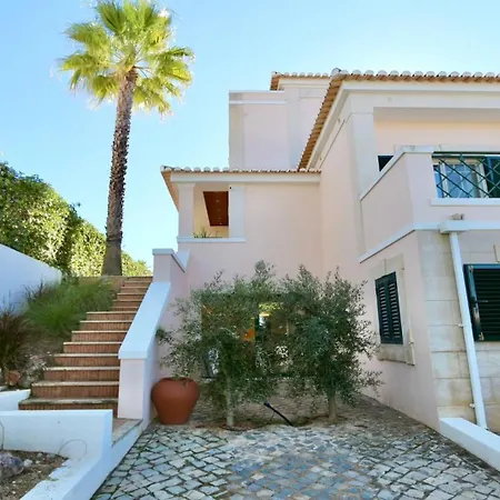 Villa Cypress 3bed With Terrace And Pool Access By Cleverdetails