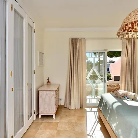 빌라 Cypress 3bed With Terrace And Pool Access By Cleverdetails 빌라모라