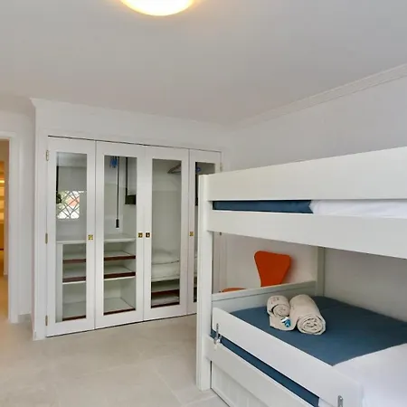 Cypress 3bed With Terrace And Pool Access By Cleverdetails 빌라모라